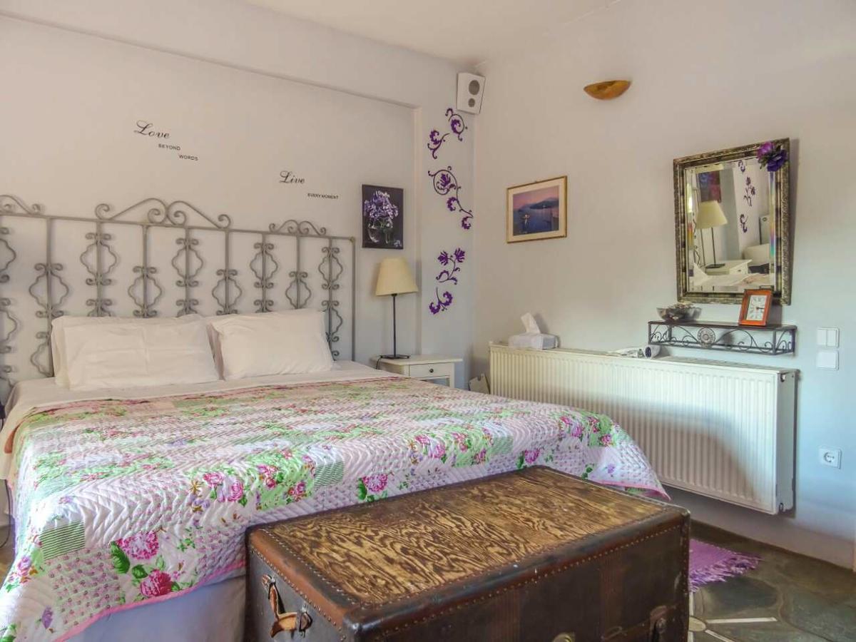 St. Thomas Bed And Breakfast Paiania Exterior photo