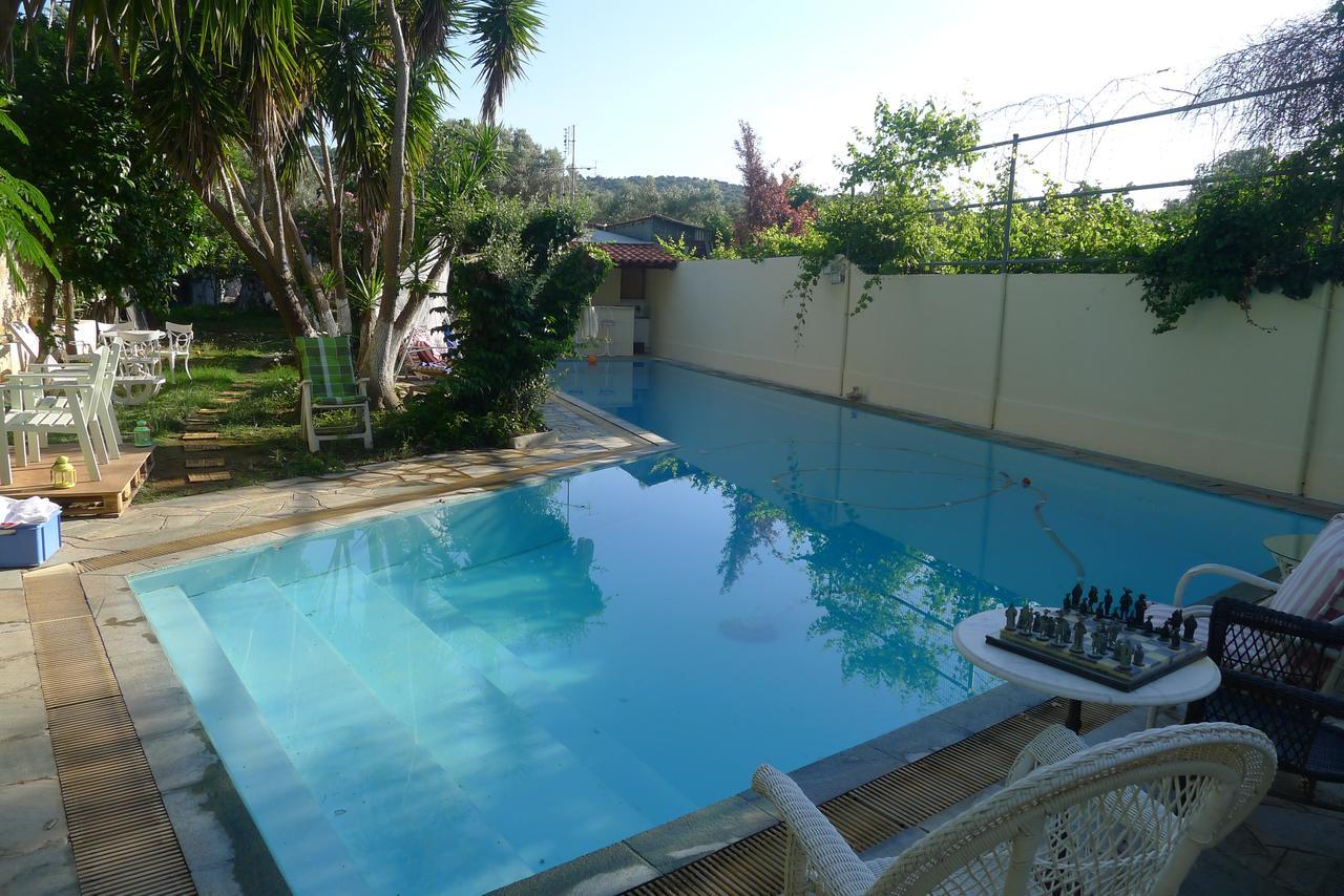 St. Thomas Bed And Breakfast Paiania Exterior photo